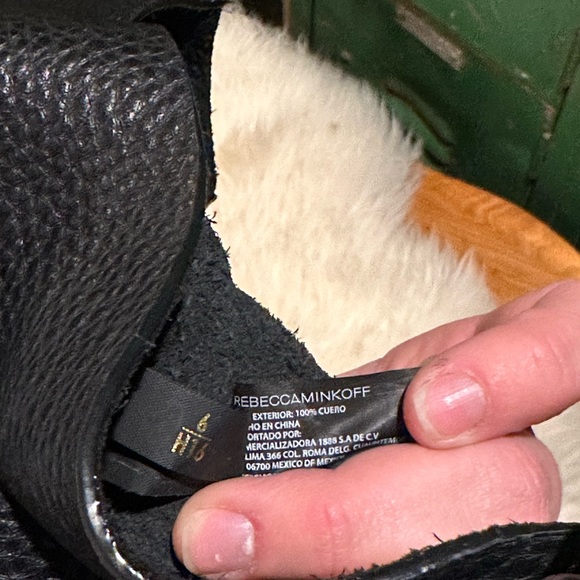 Rebecca Minkoff Unlined Feed Bag Black Leather - Picture 11 of 11